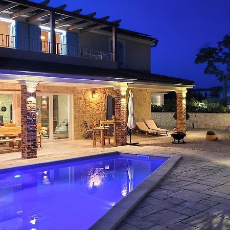 Villa Alara - Charming Villa With Heated Swimming Pool Milohnici Ngoại thất bức ảnh